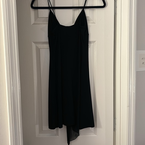 HOT KISS BLACK MINI DRESS - Picture 4 of 5